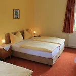 Hotel Eichhof 2*